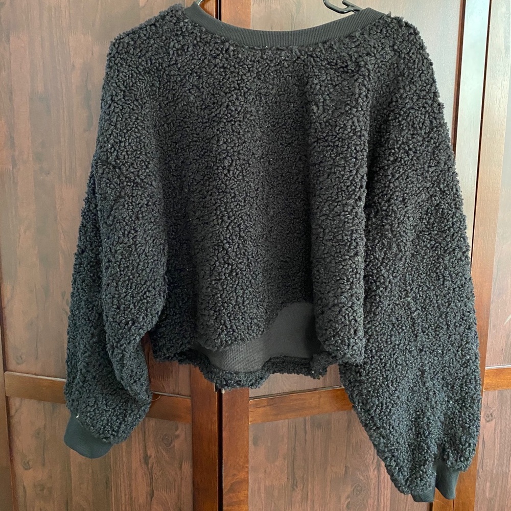 Wild Fable sherpa crewneck